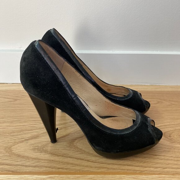 Marc Jacobs Suede Peep Toe Heels - Picture 4 of 6